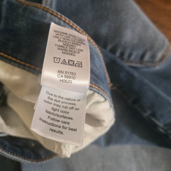 Maurices medium wash high rise skinny jeans size 18w - Picture 4 of 6